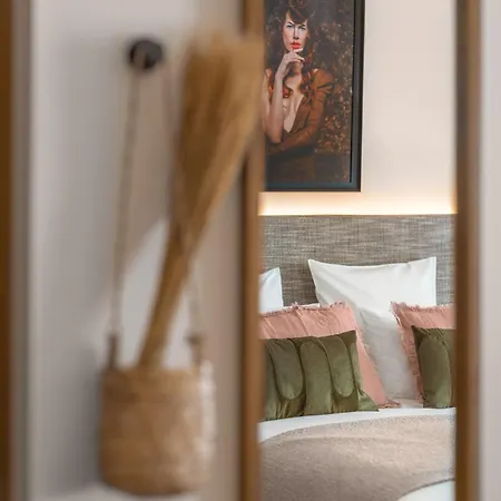 Отель Boudoir Des Muses 4*